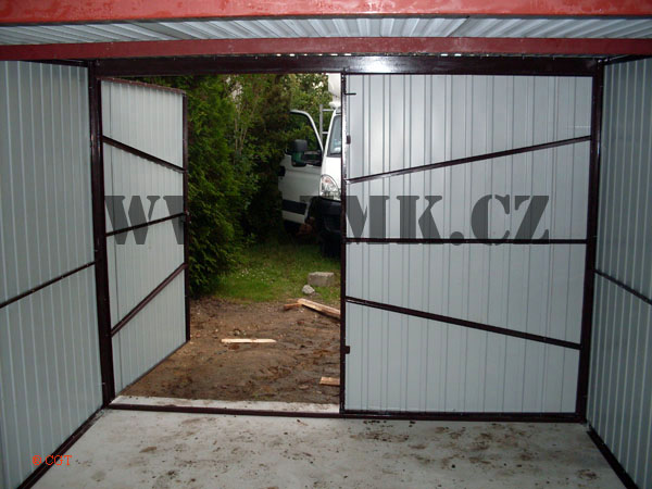 ZMK.Montovaná pozinkovaná garáž 3 x 5 m ( Pultová střecha) + barva