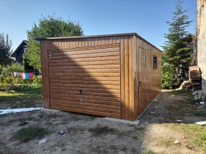 ZMK.Plechová garáž 3,5 x 5 m Zlatý dub, výklopná vrata, střecha se sklonem na bok