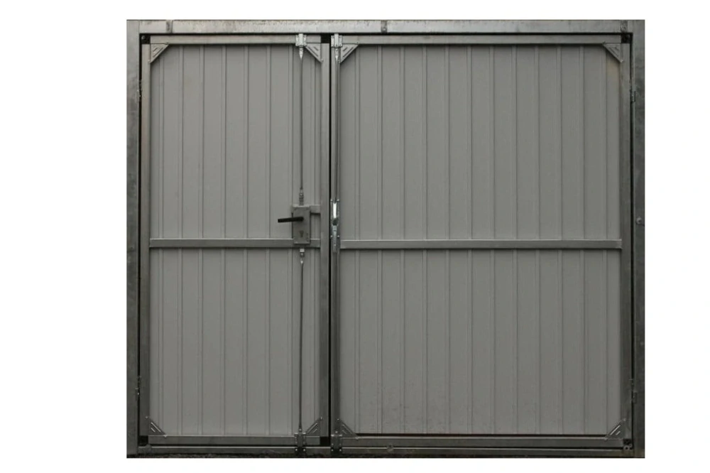 ZMK.Garážová vrata dvoukřídlá zateplená š.240 x v.200 cm RAL 8017-P90