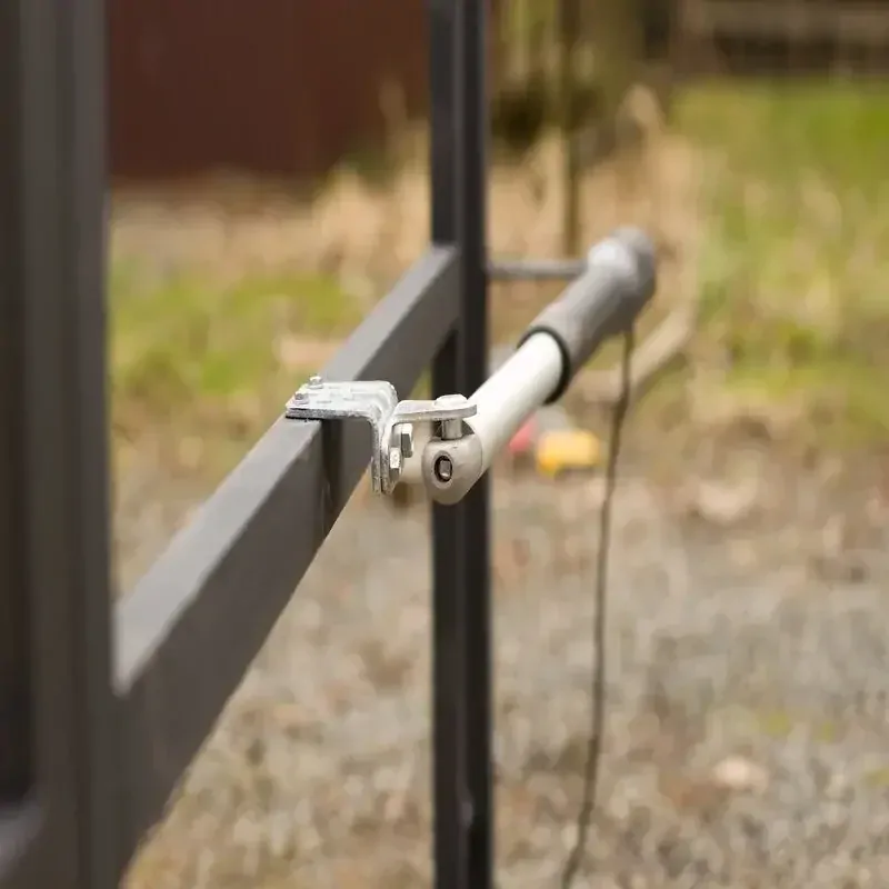 Dvoukřídlá brána s pohonem š.3 x v.1 m