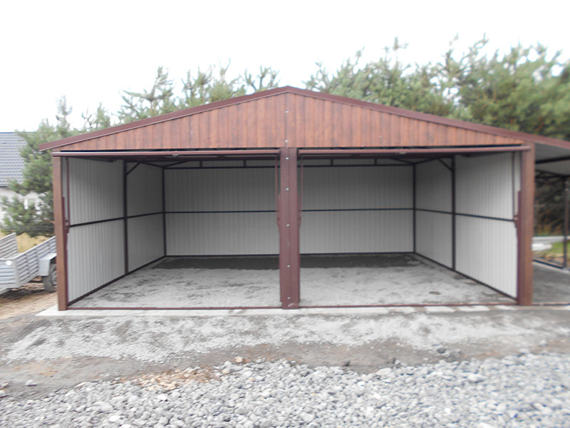 ZMK.Plechová garáž 8 x 5 m,sedlová střecha,výklopná vrata,ořech 